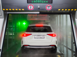 伟德体育科技创新赢得市场青睐，俄罗斯加里宁格勒代理商Robotcarwash再订一台镭翼DG智能洗车机和三台镭豹360洗护一体机