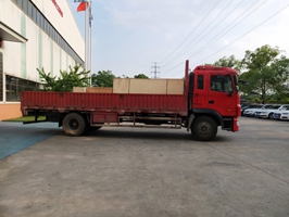 发货现场,镭鹰S90自动洗车机发往山东省青岛市惠利加油站