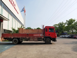 发货现场,镭豹360炫彩型洗车机发往甘肃省嘉峪关三友汽车美容会所