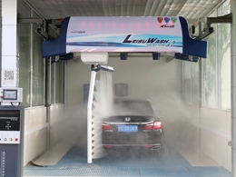 六月火爆热销中,云南省曲靖市荀总订购一台镭豹360炫彩型洗护一体机