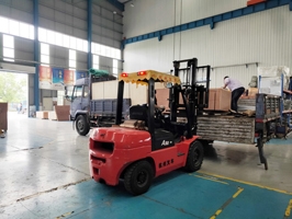 发货现场,镭鹰S90自动洗车机发往江苏省镇江捷享洗车