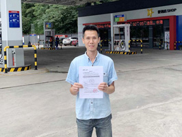 伟德体育高品质迎来热销,四川省宜宾市中海加油站订购一台镭豹360炫彩型洗护一体机