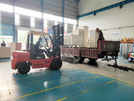 海外发货现场,镭豹360卓越型洗护一体机发往俄罗斯克拉斯诺达尔