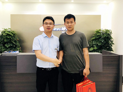 五月钜惠最后四天,恭喜江苏省南京市向东汽车服务公司订购一台镭豹360