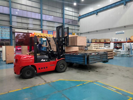 发货现场,镭豹360锐意型炫彩镀膜风干一体机发往云南省文山州马关县