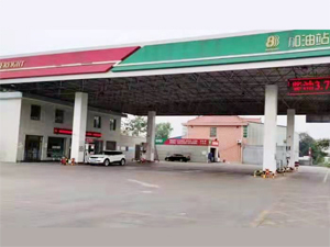 洗得干净不伤车漆,临汾市曲沃县捌捌捌加油站订购一台镭翼SG仿形高压无接触洗车机