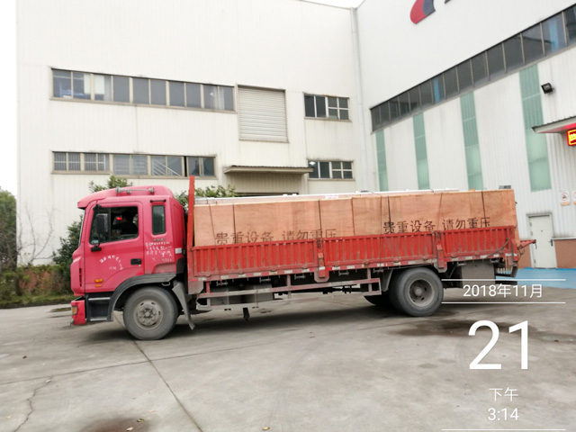 两台镭豹洗车机发往四川省达州市和宜宾市