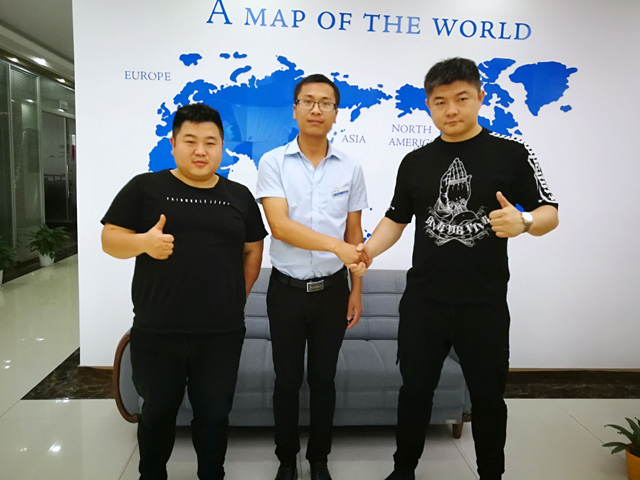 六月火爆热销中,湖南省常德市王总订购一台镭豹350