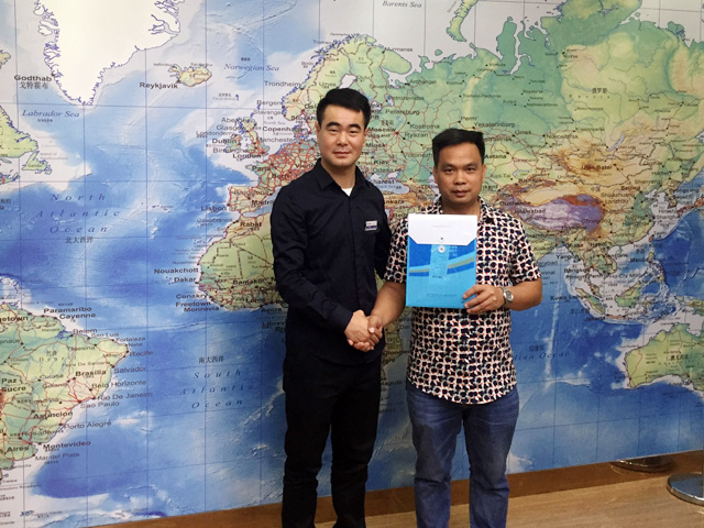 六月火爆热销中,广西省柳州汤总订购一台镭豹WIN5镀膜风干一体机