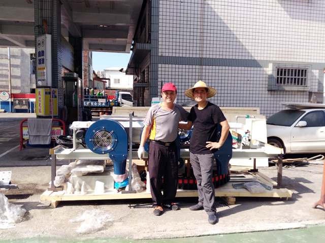 镭豹360洗车机在中国台湾的安装现场