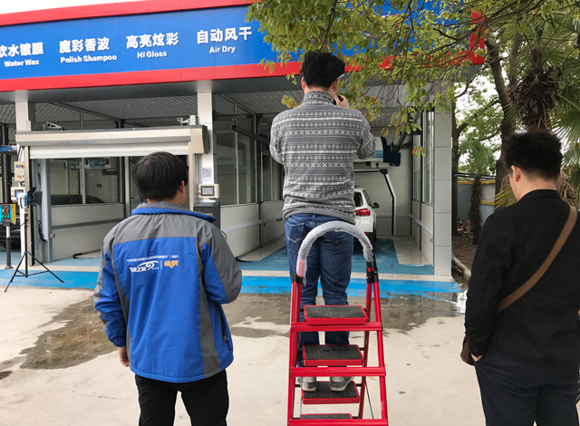 CCTV发现之旅《品质》栏目走进杭州伟德体育清洗设备有限公司