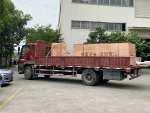 发货现场,镭豹360极速型洗车机发往河北省保定市东风本田汽车特约销售服务店