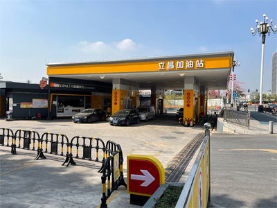 老客户的信赖,广东省清远市佰加乐加油站再订三台镭鹰X1全自动洗车机