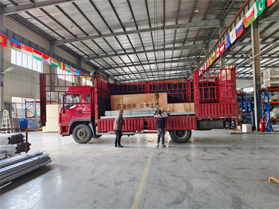 发货现场，镭鹰X1自动洗车机发往浙江省乐清市英德利汽车服务