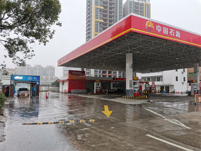 镭翼SG仿形洗车机在广东省清远市佛冈县中国石油加油站安装完成投入使用