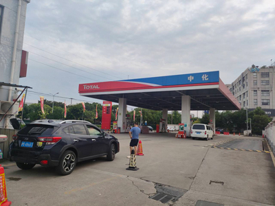 用户案例，两台镭翼DG仿形洗车机在上海市中化石油加油站安装完成投入使用