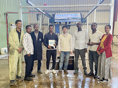 海外用户案例，镭豹360炫彩型洗车机在埃塞俄比亚安装完成交付使用
