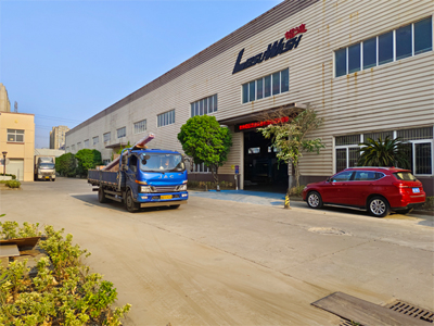 发货现场,LEISUWASH S90旗舰型洗车机发往河南省洛阳市