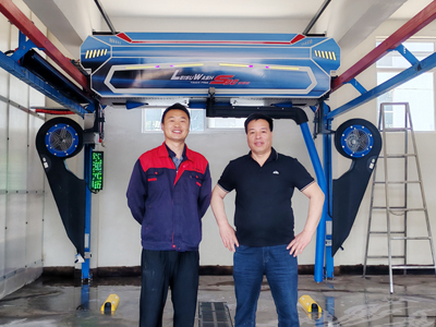 LEISUWASH S90旗舰型洗车机在河南省洛阳市阿新奶业公司安装完成交付使用