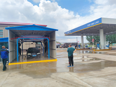 LEISUWASH S90旗舰型洗车机在黑龙江省齐齐哈尔市甘南县东郊天然气加气站安装完成交付使用